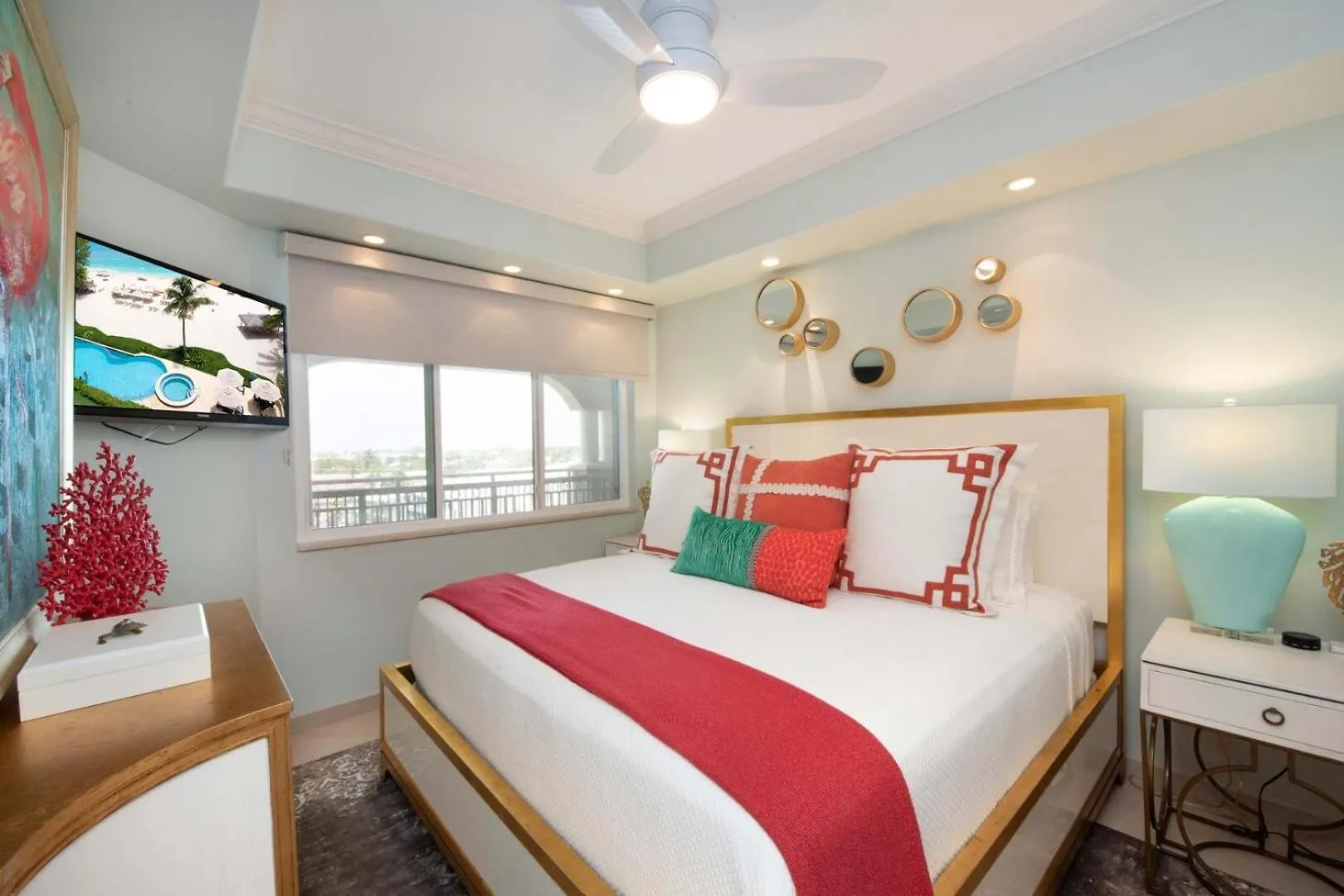 Beachcomber 29 George Town 0*,  Cayman Islands